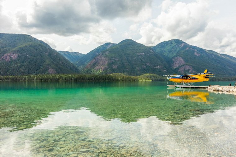 034 Alaska Highway, Muncho Lake.jpg